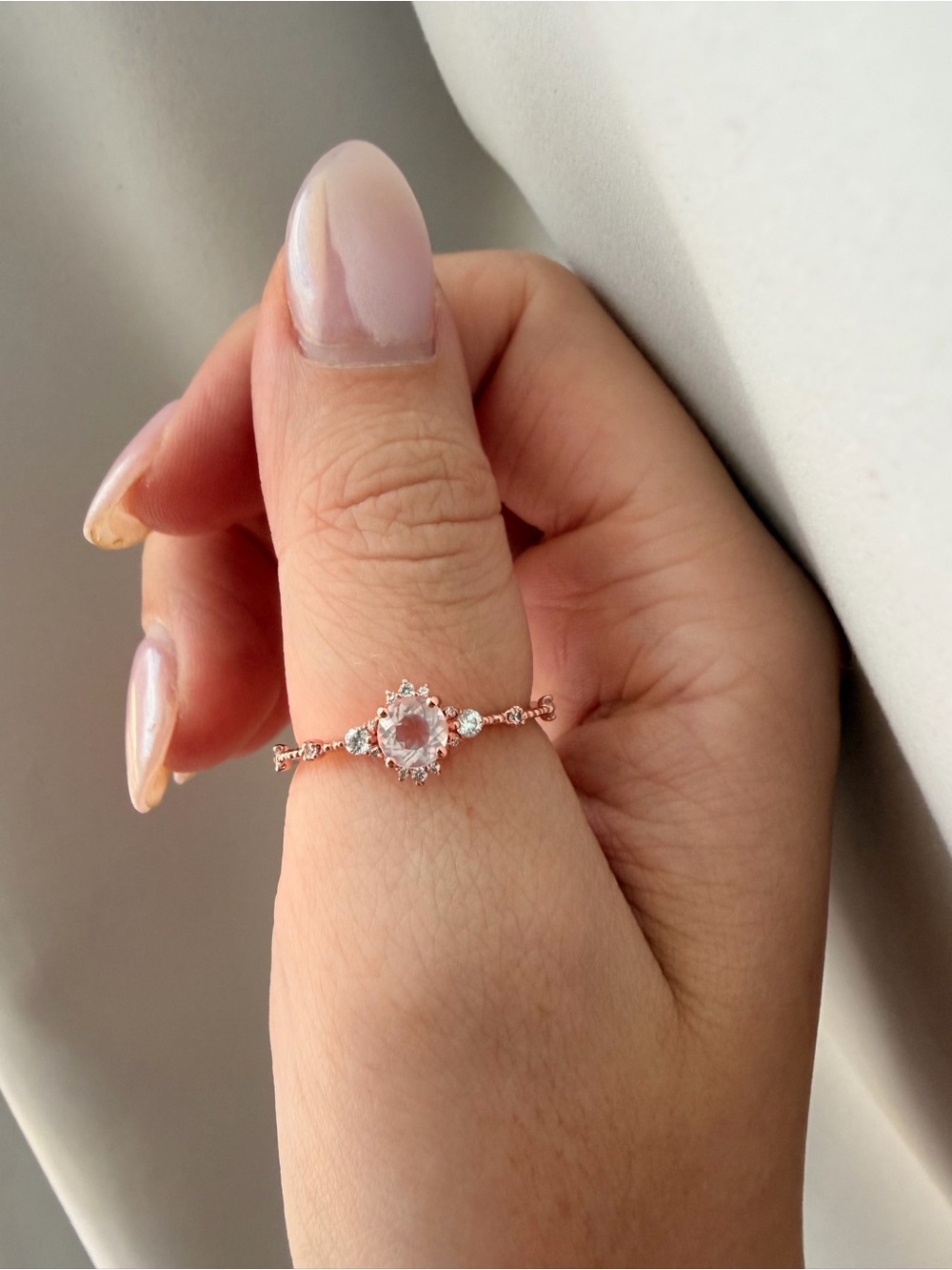 Rose quartz rose gold ring
